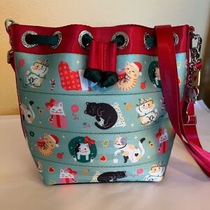 Harvey's Seatbelt Bag Meowy Christmas Mini Park Hopper